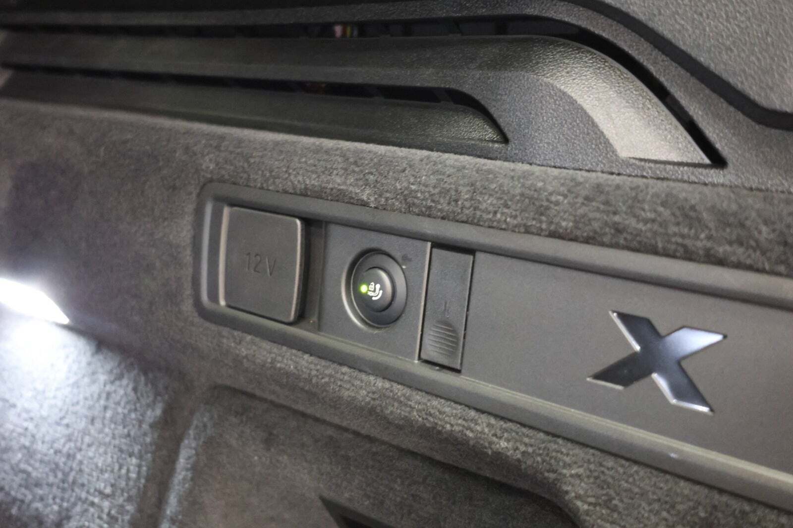 Grå BMW X5 fra 2023