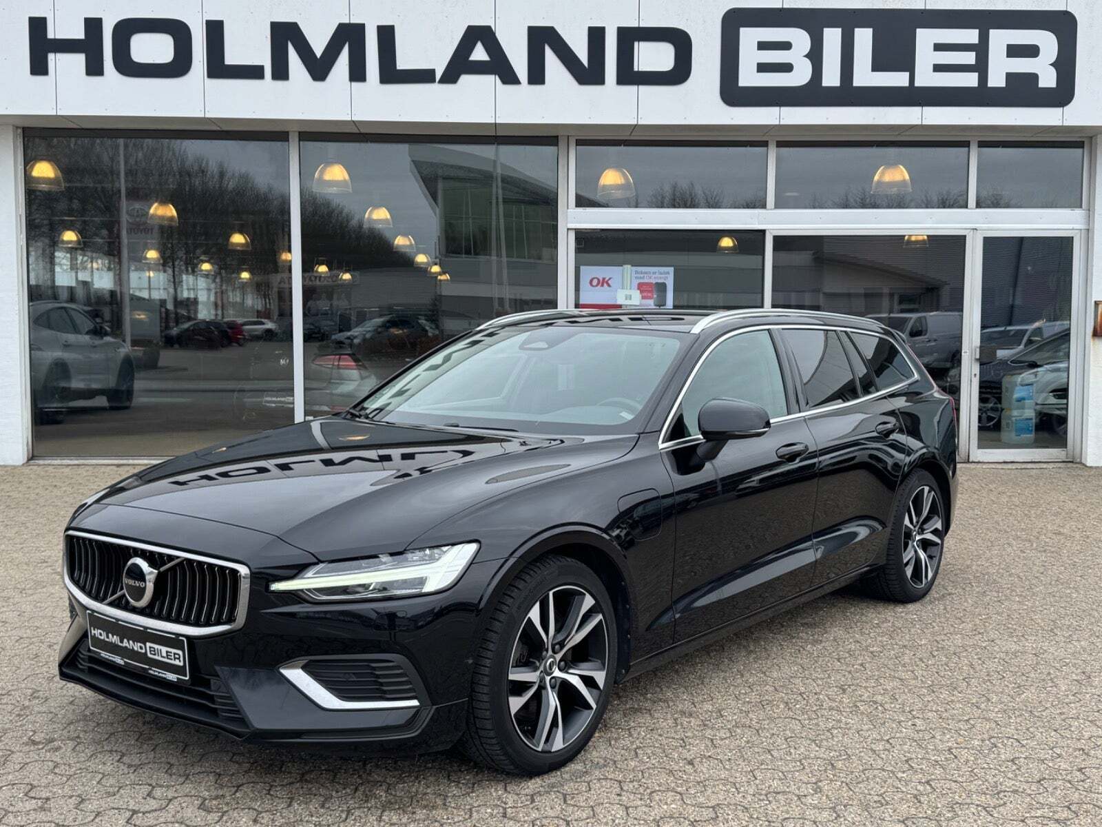 Volvo V60 2,0 T6 ReCharge Core aut. AWD