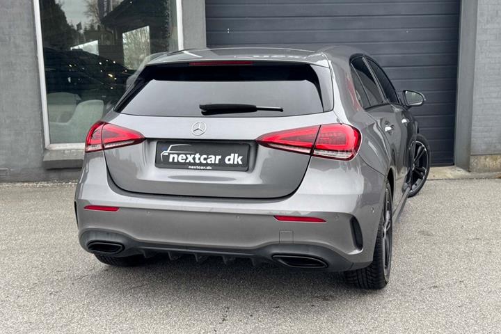 Grå Mercedes A200 fra 2018