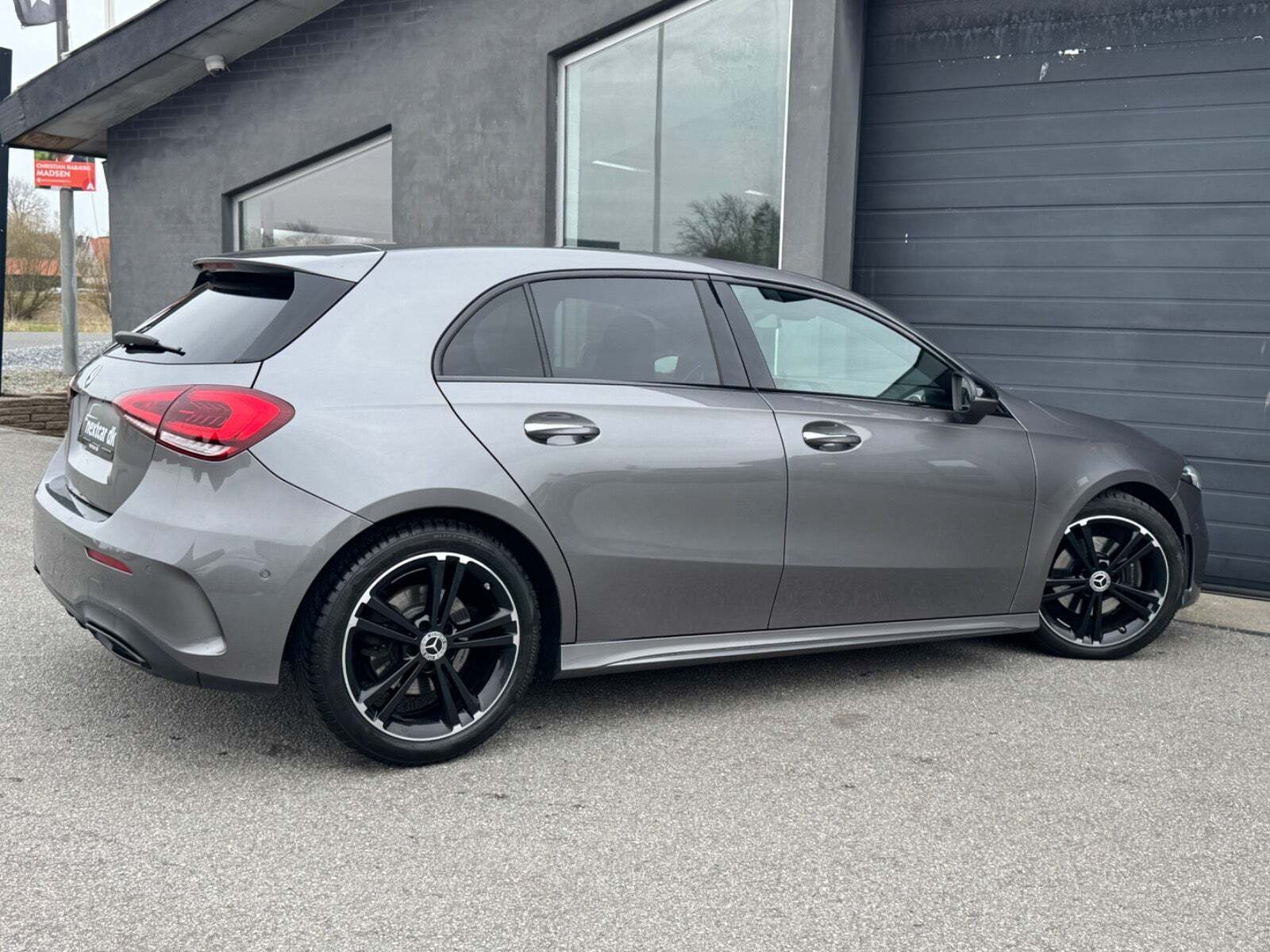 Grå Mercedes A200 fra 2018