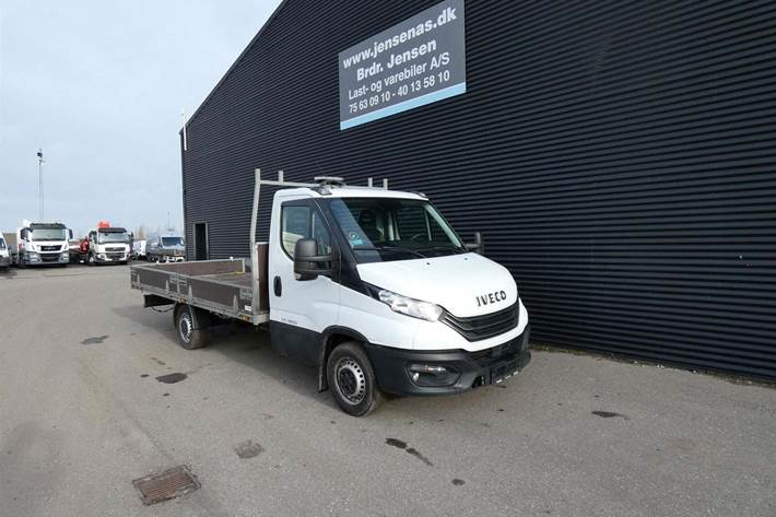 Hvid Iveco Daily fra 2022