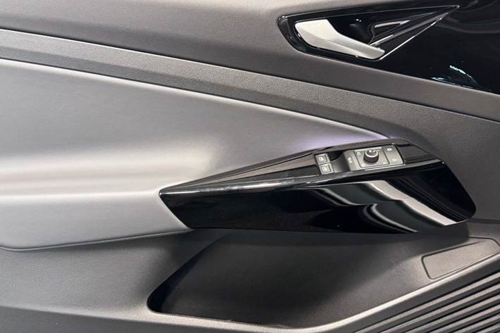 Sølv VW ID.4 fra 2025