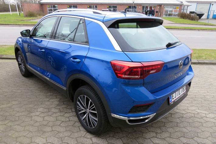 Blå VW T-Roc fra 2022