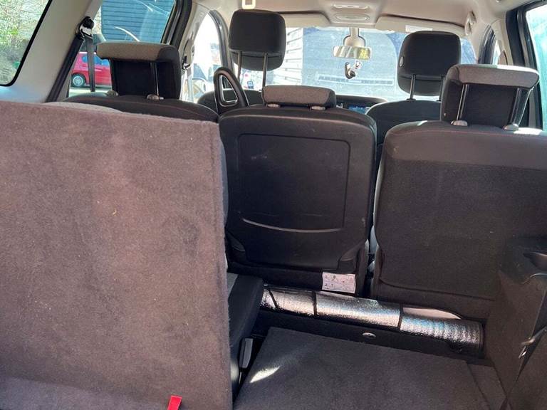 Renault Grand Scenic III 1,6 dCi 130 Dynamique 7prs