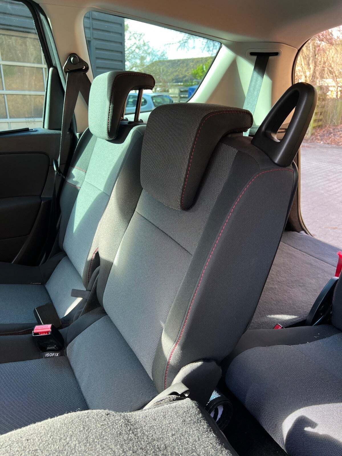 Grå Renault Grand Scenic III fra 2014