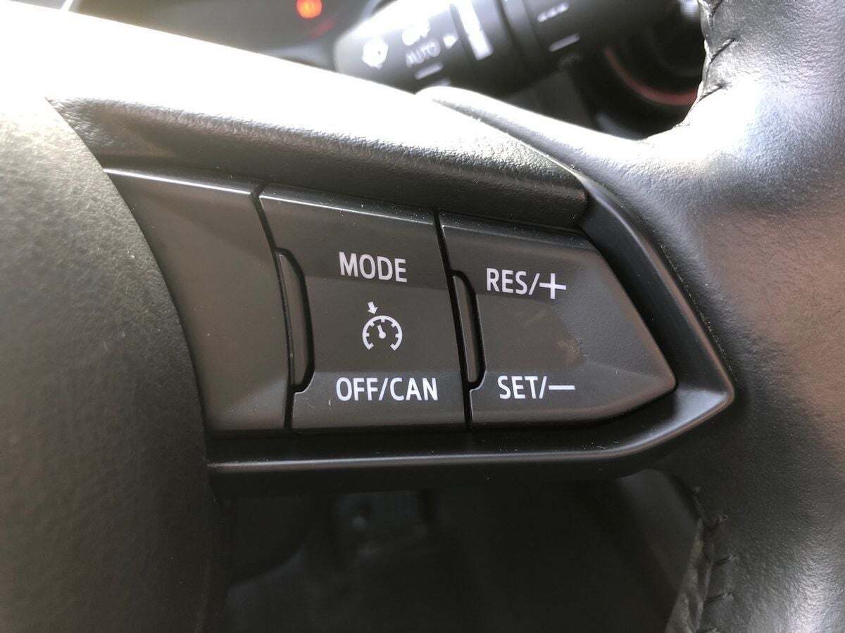 Grå Mazda CX-3 fra 2017