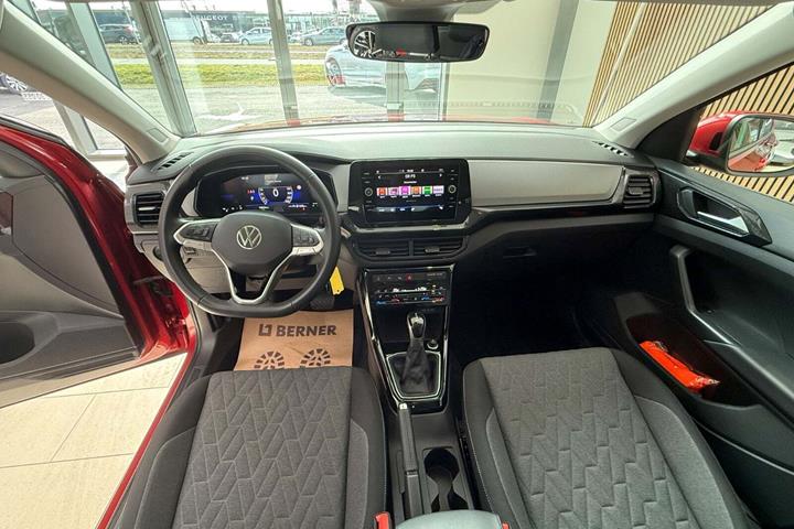 Rød VW T-Cross fra 2024