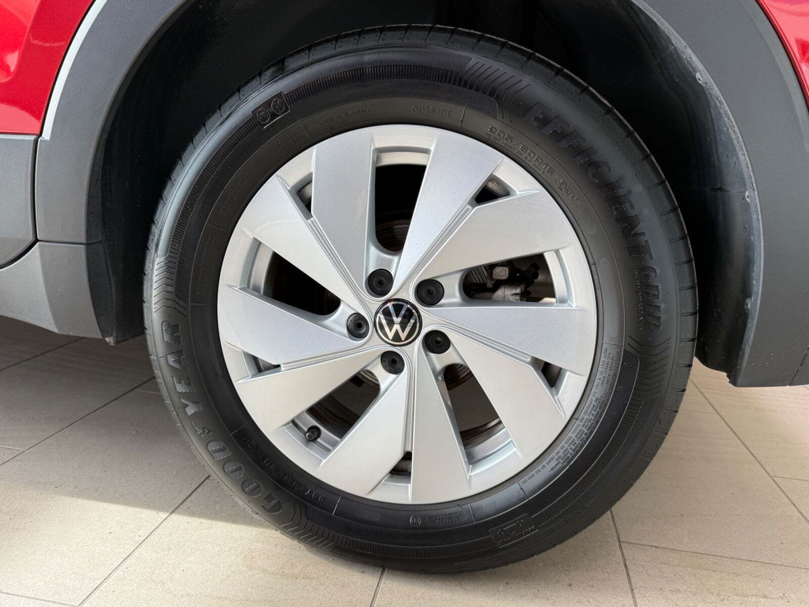 Rød VW T-Cross fra 2024