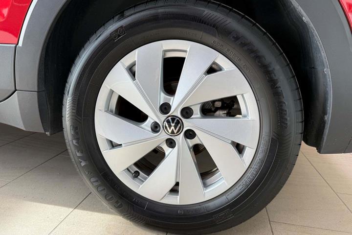 Rød VW T-Cross fra 2024