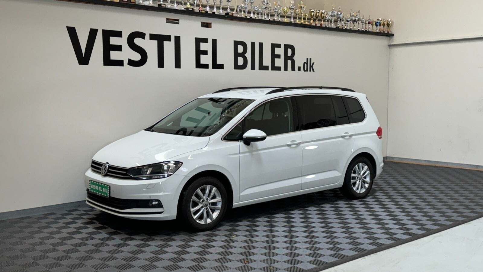 VW Touran 2,0 TDi 115 Comfortline DSG Van