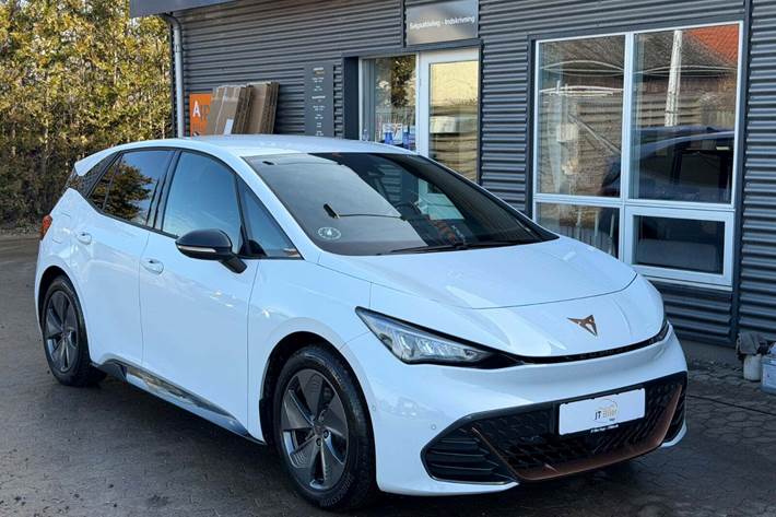 Hvid Cupra Born fra 2023