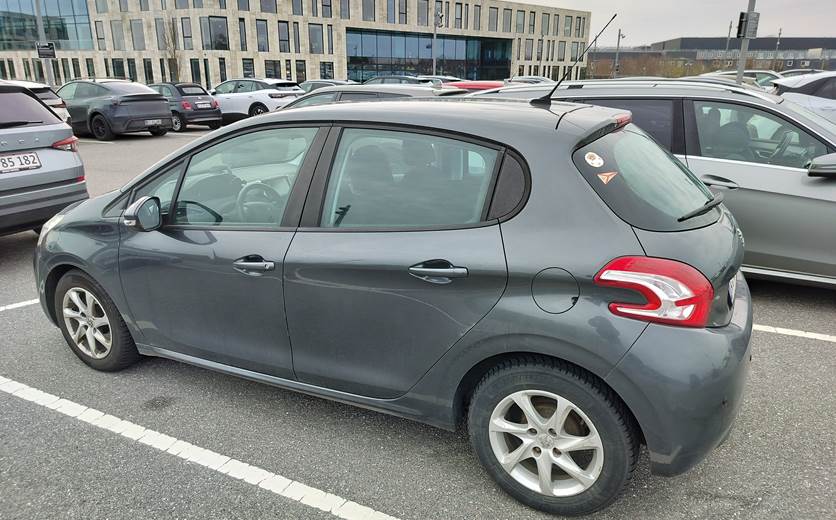 Peugeot 208 1,2 1.2 VTi 5D