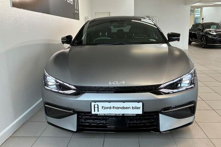 Grå Kia EV6 fra 2024