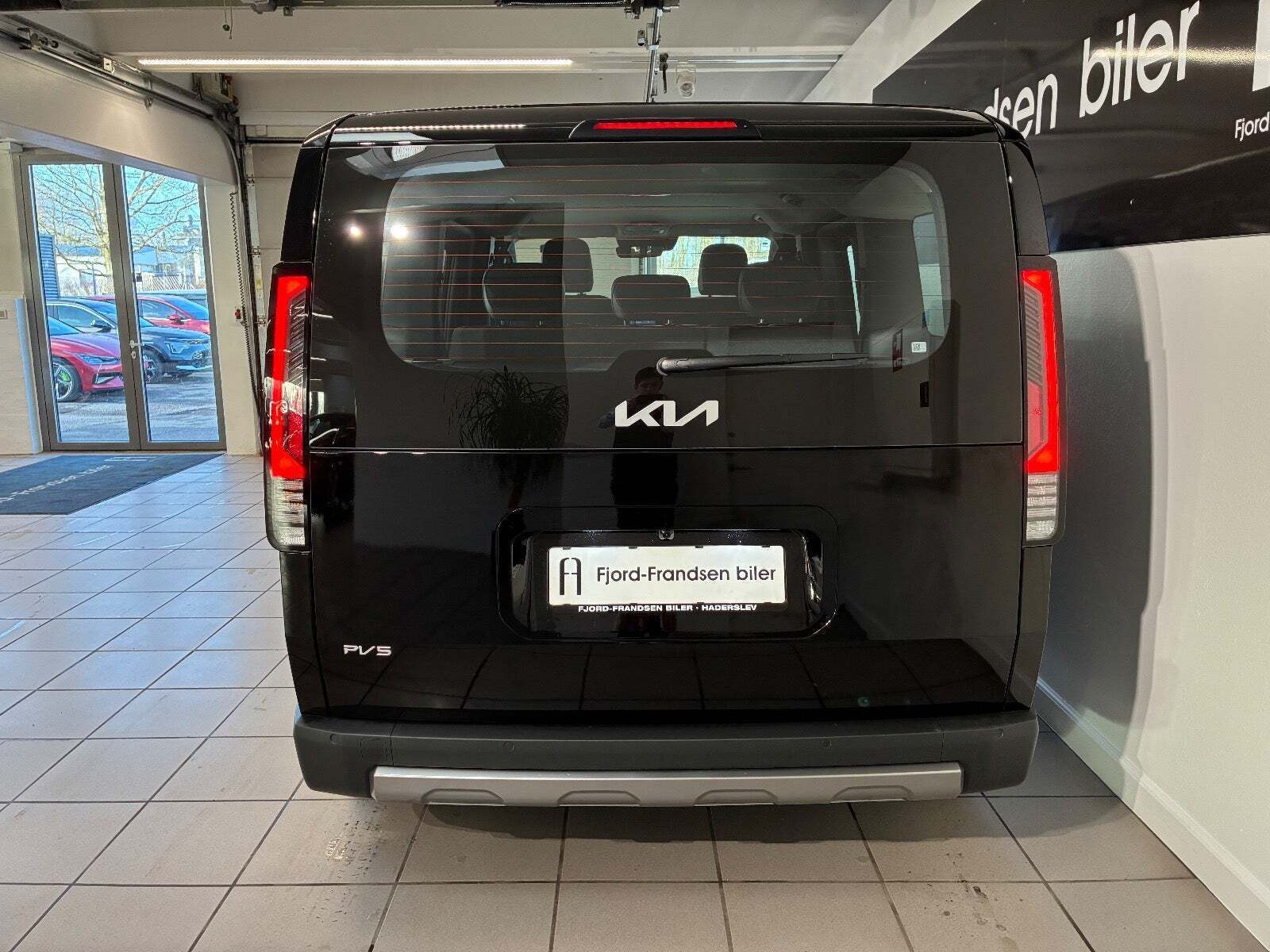 Kia PV5 71 Long Range Prestige