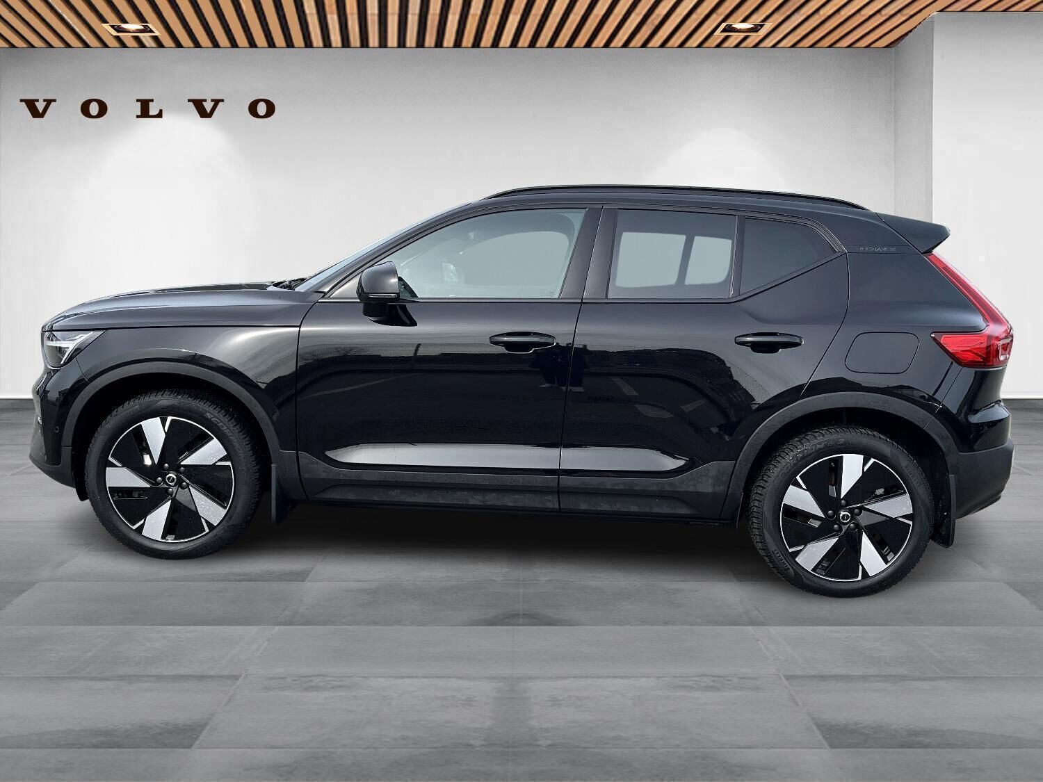 Volvo XC40 Recharge Extended Range Ultimate 252HK 5d Aut.