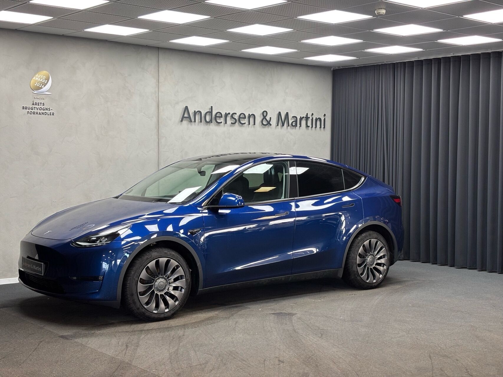 Tesla Model Y EL Long Range AWD 514HK 5d Aut.
