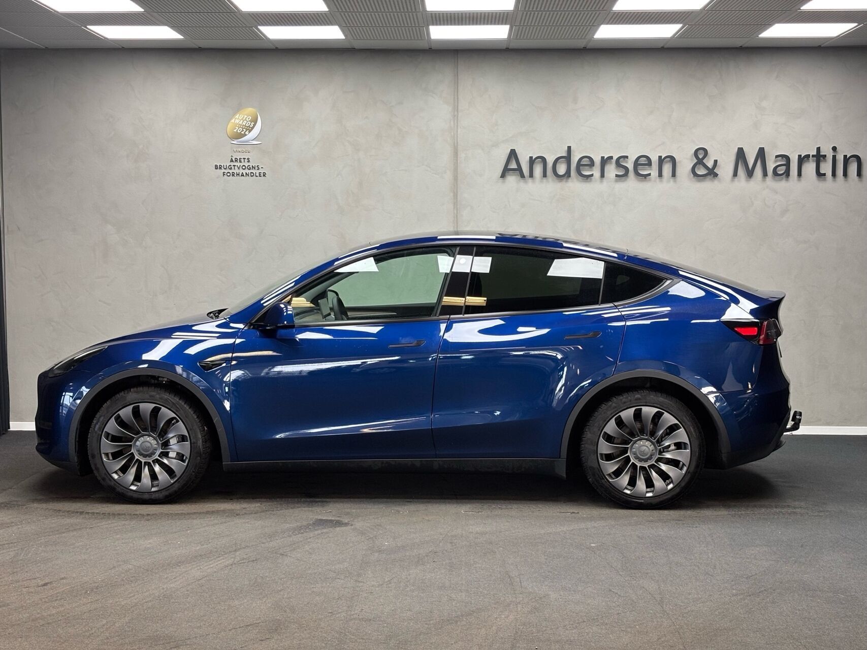 Tesla Model Y EL Long Range AWD 514HK 5d Aut.