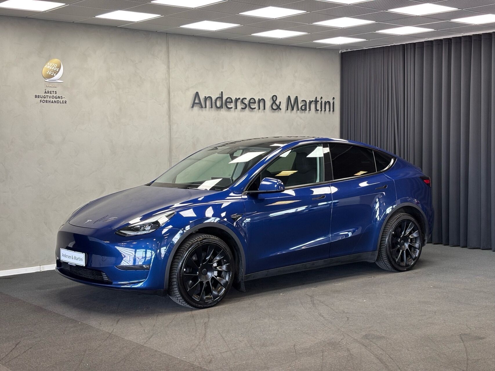 Tesla Model Y EL Long Range AWD 514HK 5d Aut.