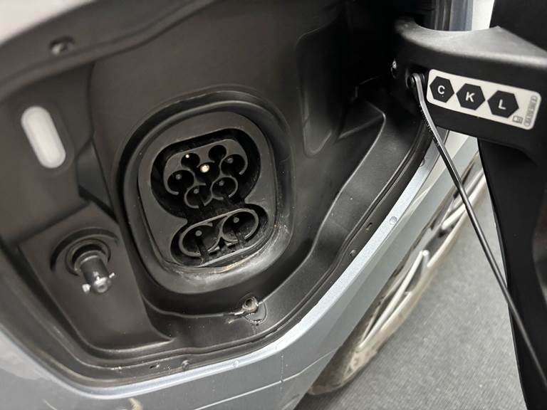 VW ID.Buzz EL Life 204HK Aut.