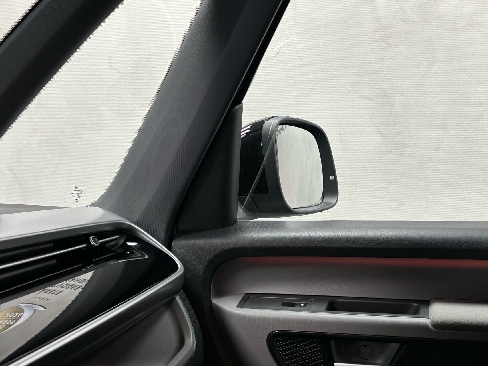 Sølv VW ID.Buzz fra 2023