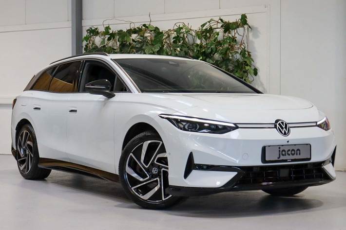 Hvid VW ID.7 fra 2024