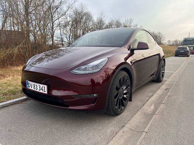 Tesla Model Y EL Performance AWD 534HK 5d Aut.