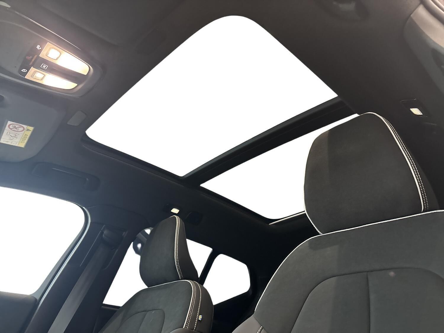 Grøn Volvo EX40 fra 2026