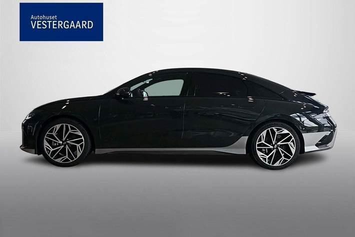 Grøn Hyundai Ioniq 6 fra 2023