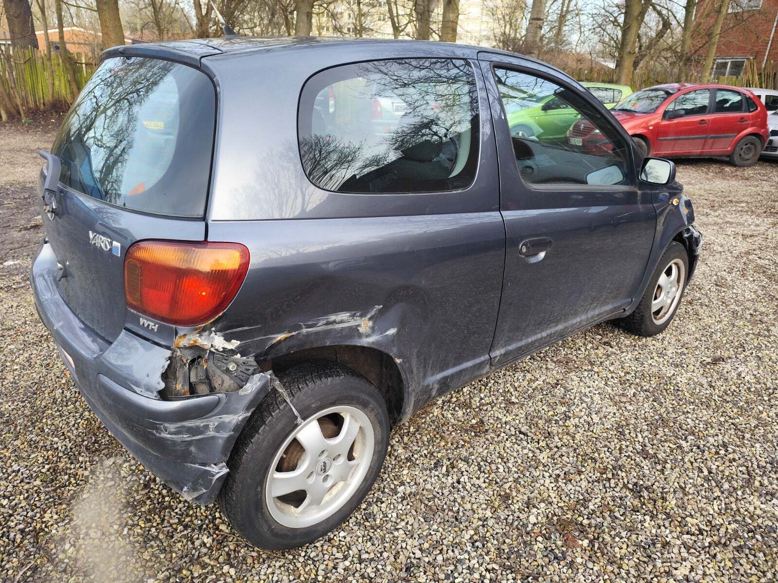 undefined Toyota Yaris fra 2004