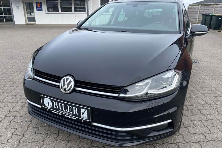Sort VW Golf VII fra 2020