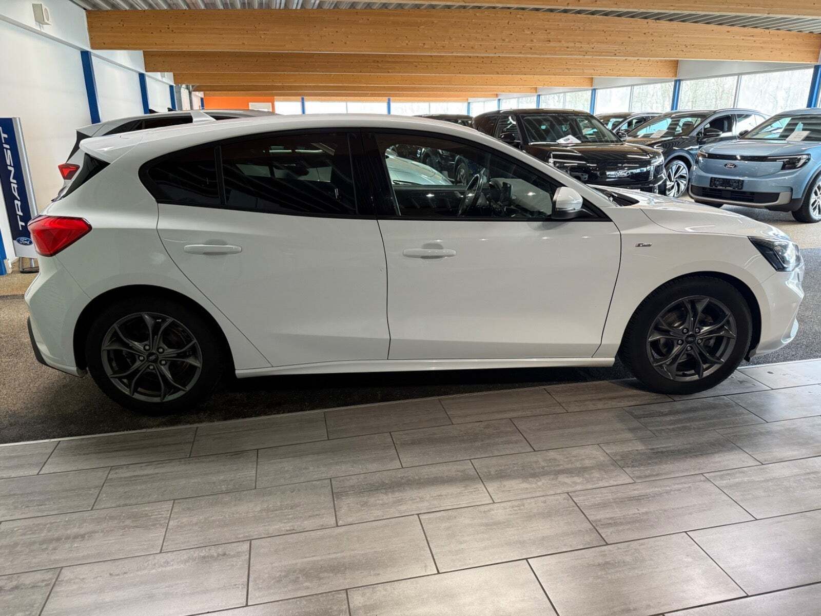 Hvid Ford Focus fra 2019
