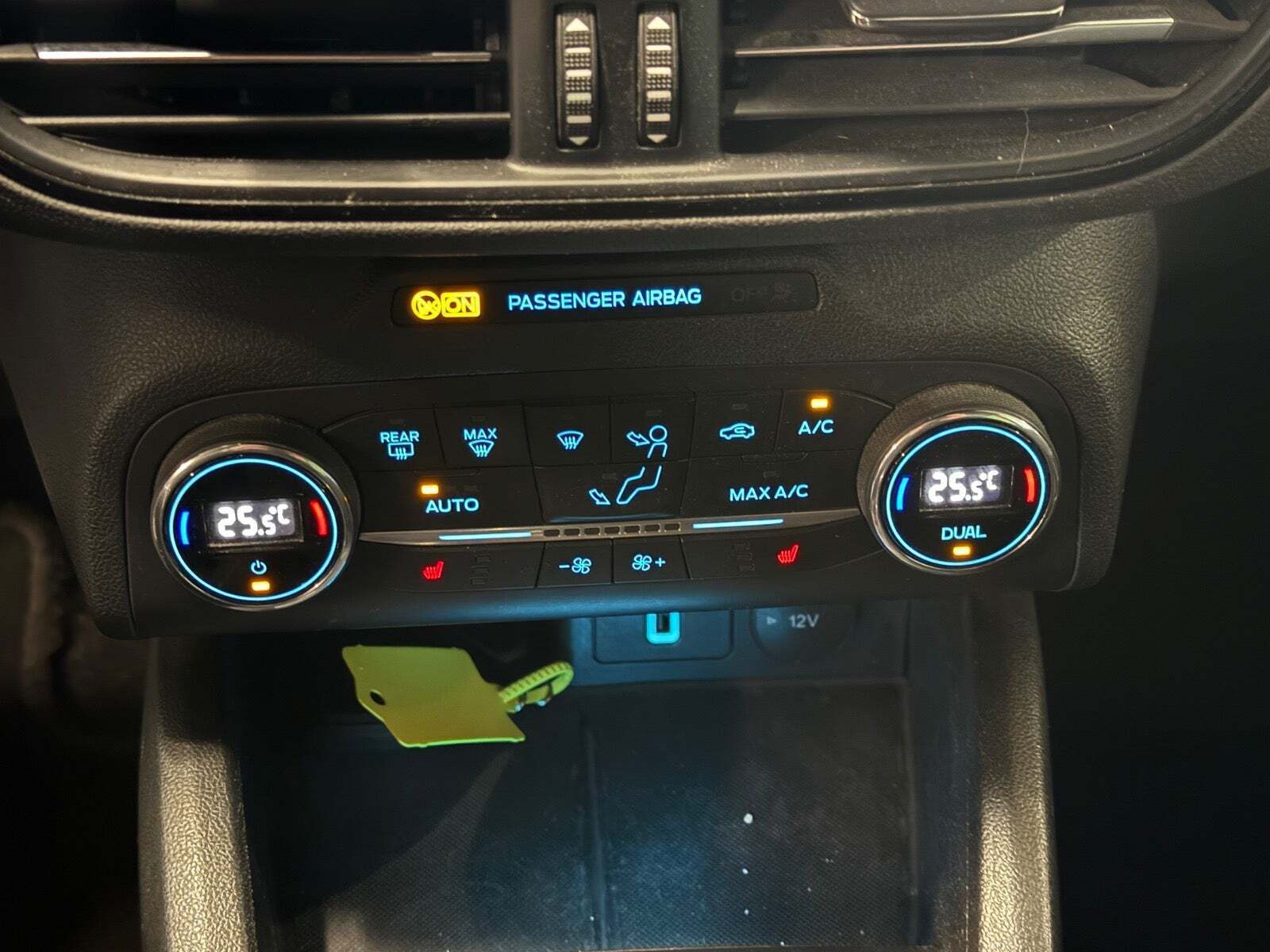 Hvid Ford Focus fra 2019