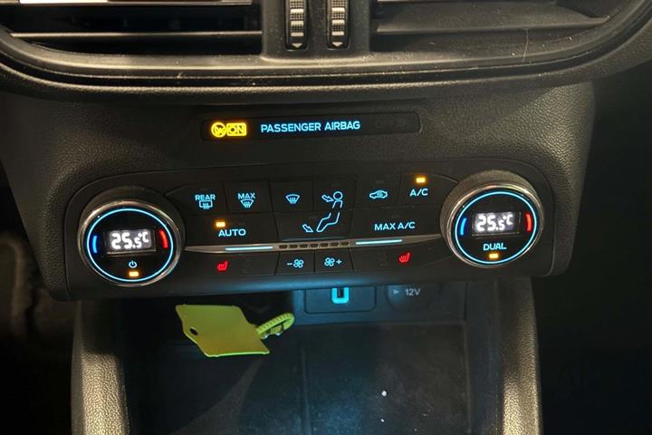 Hvid Ford Focus fra 2019