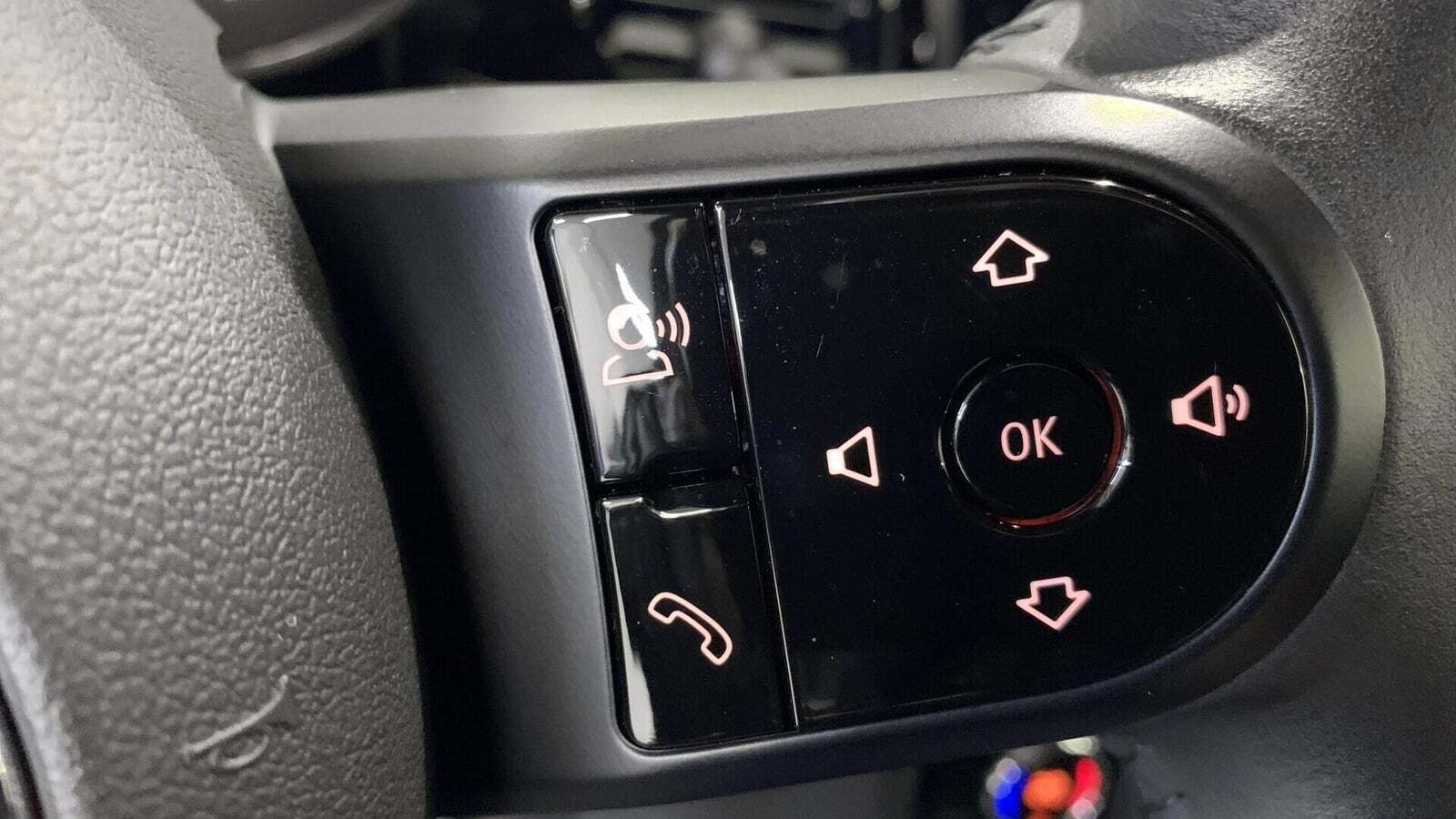 Sølv Mini Cooper SE fra 2022