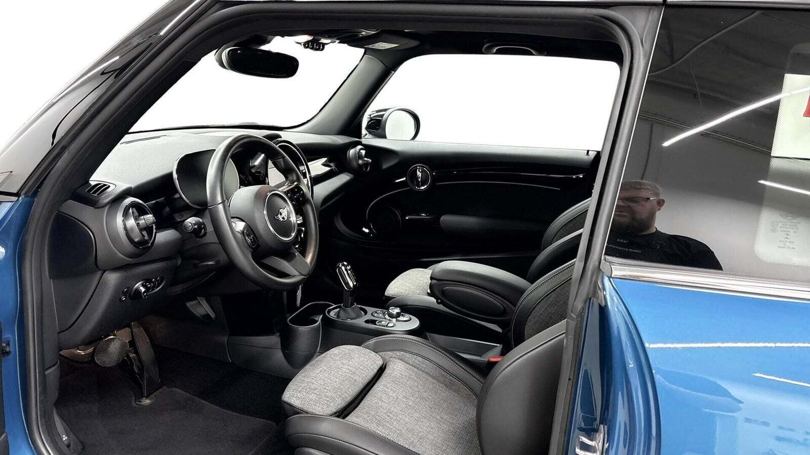 Mini Cooper SE Classic Trim