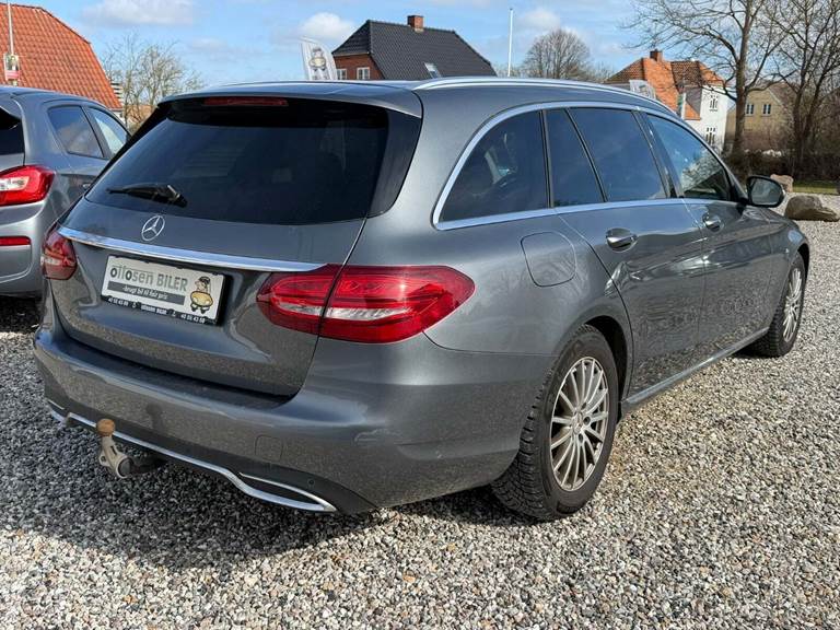 Mercedes C220 d 2,2 Avantgarde stc. aut.