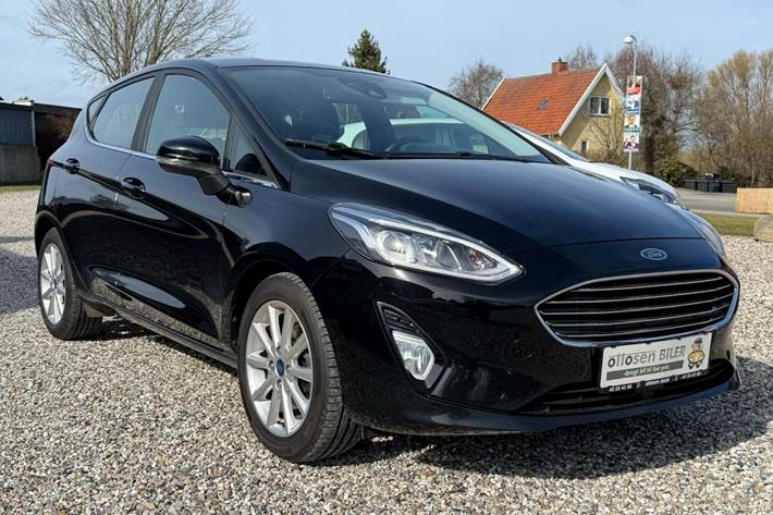 Sort Ford Fiesta fra 2018 set udefra