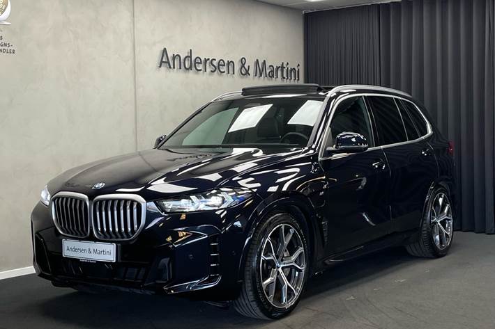 Sort BMW X5 fra 2023