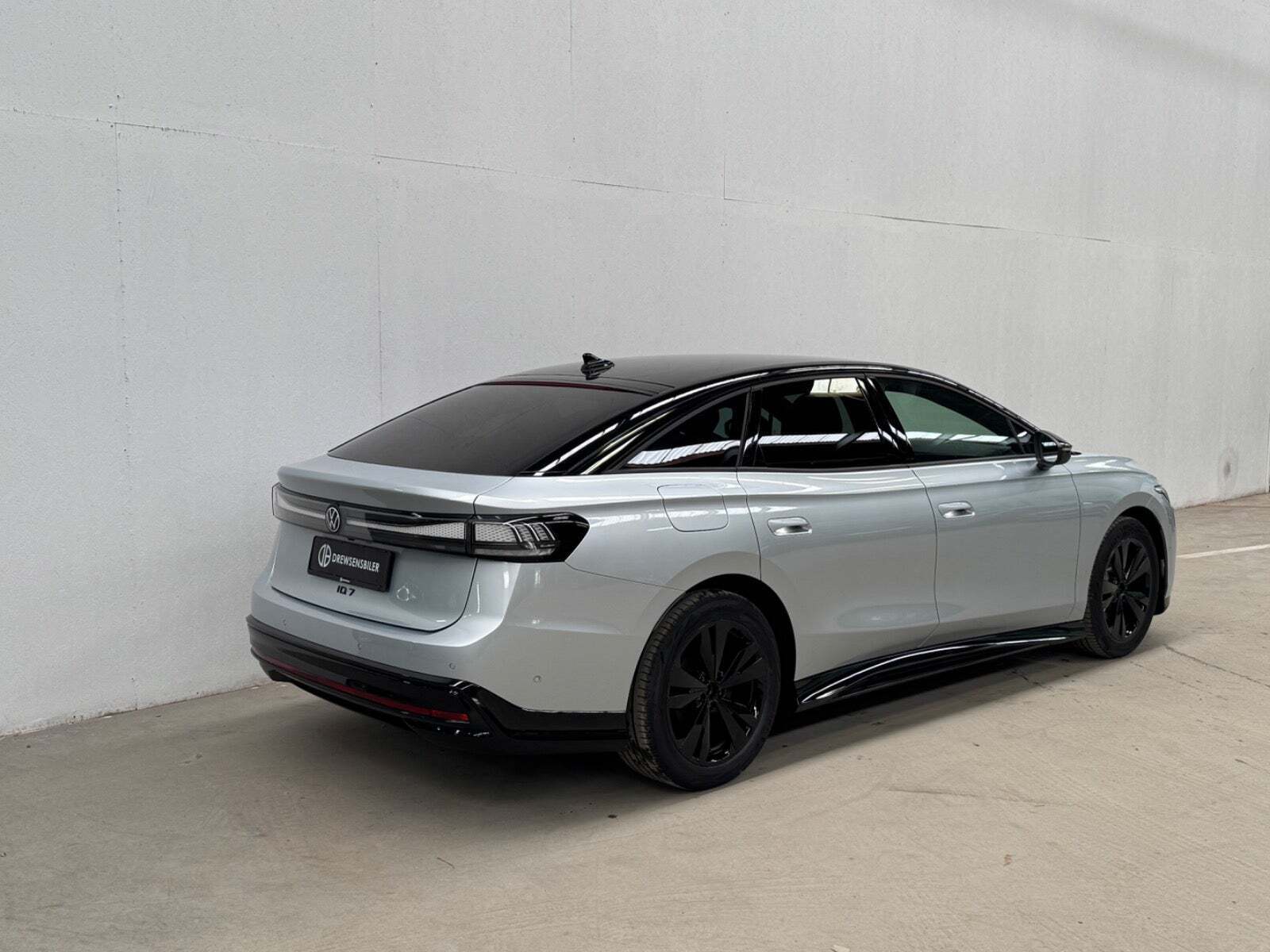 VW ID.7 77 Black Style