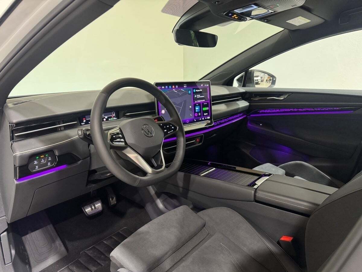 VW ID.7 77 Black Style