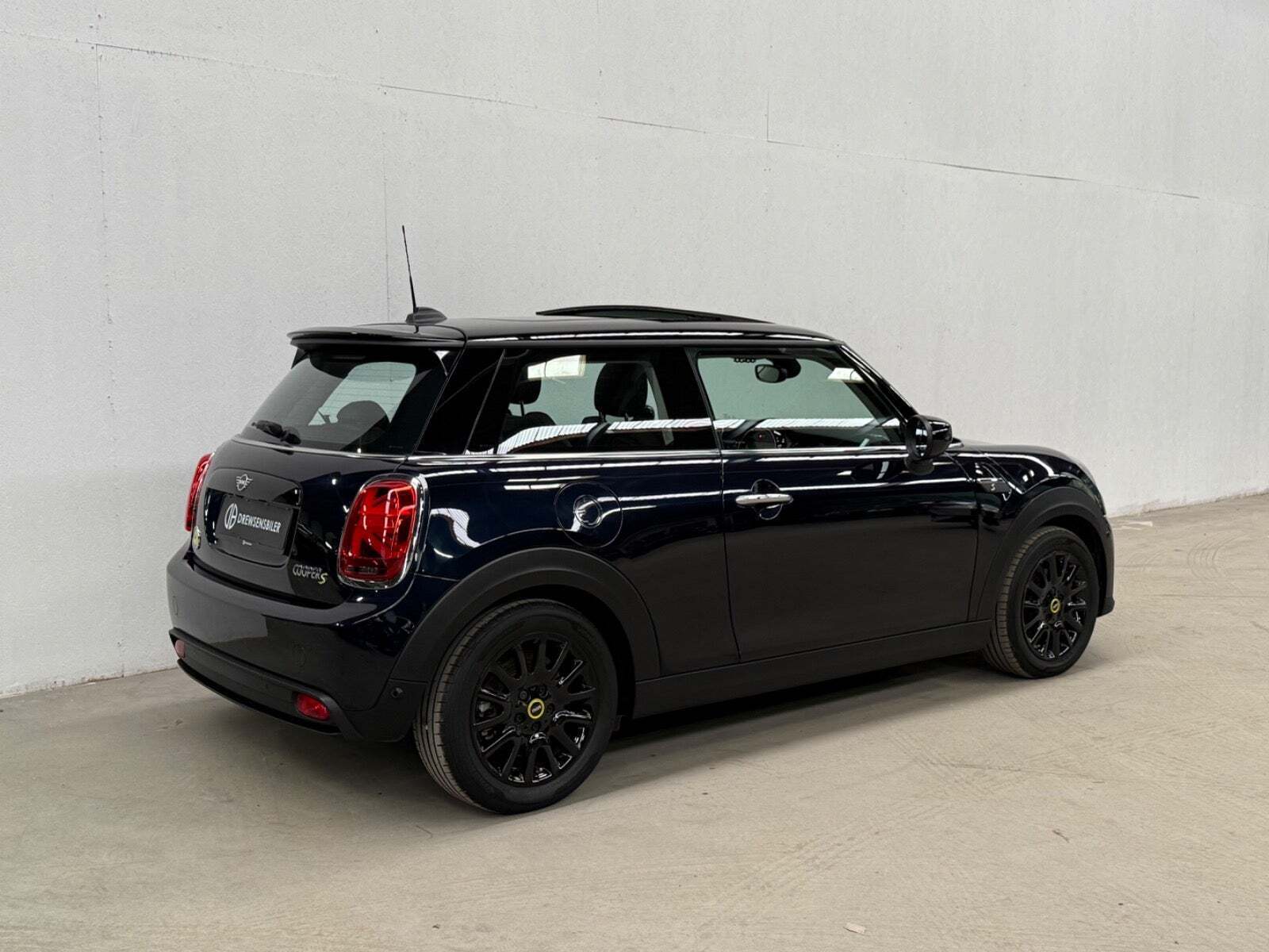 Mini Cooper SE Classic Trim