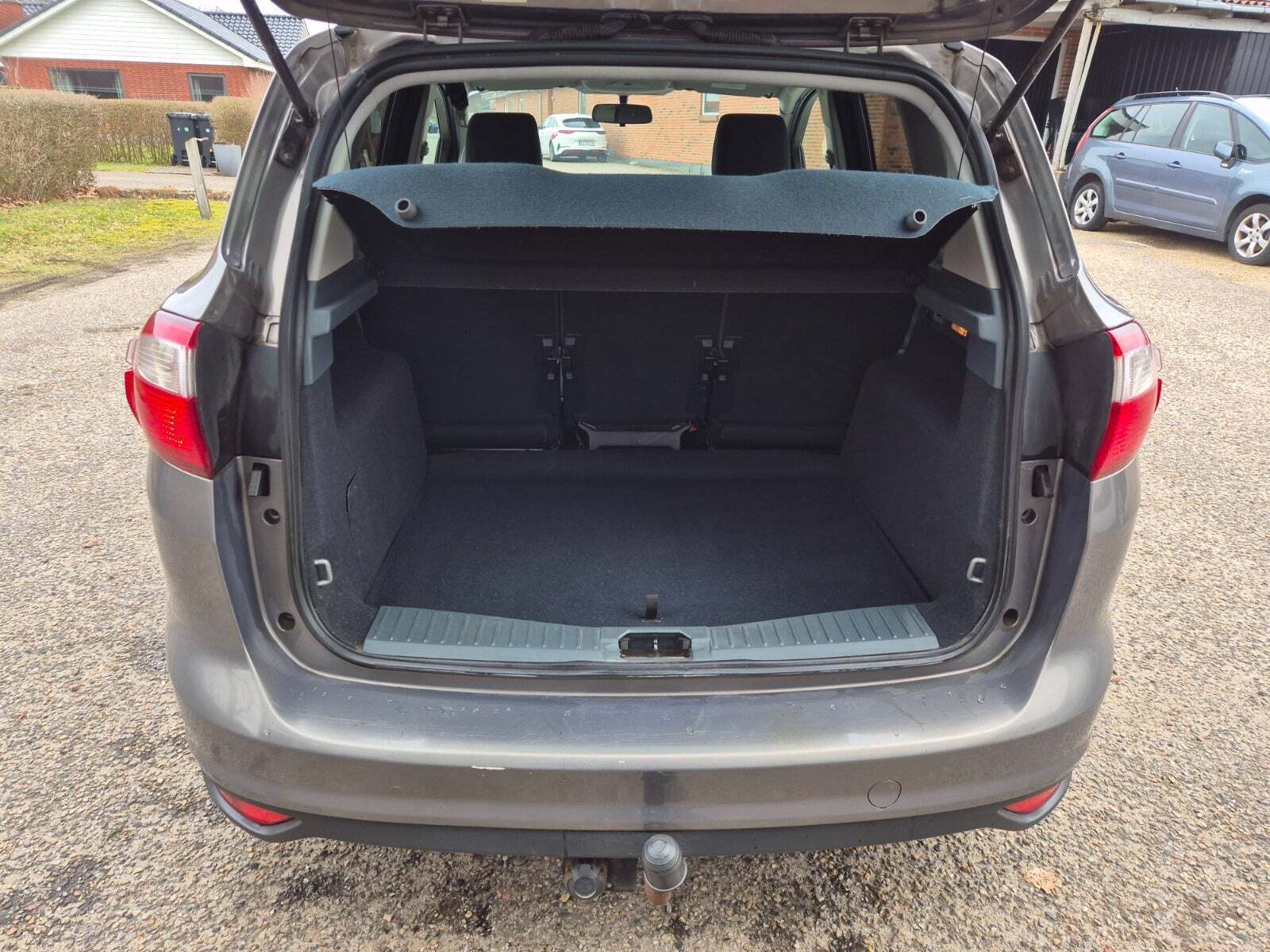 Grøn Ford Grand C-Max fra 2012