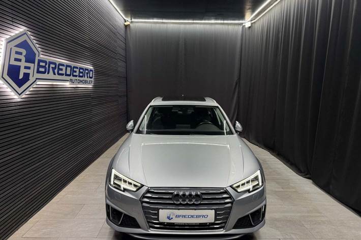 Sølv Audi A4 fra 2019