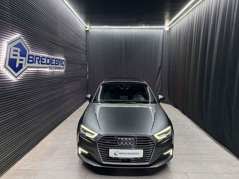 Audi A3 1,4 e-tron S-line Sportback S-tr.