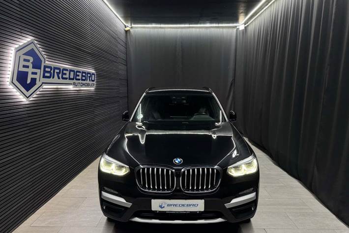Sort BMW X3 fra 2019