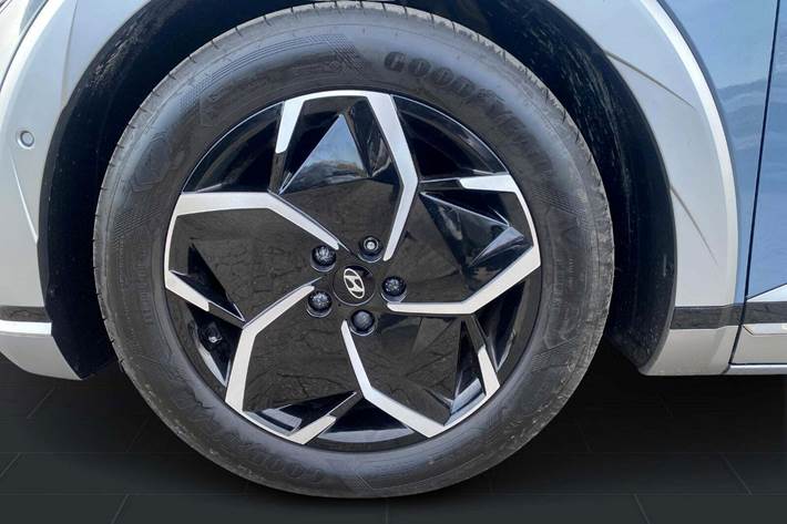 Blå Hyundai Ioniq 5 fra 2022