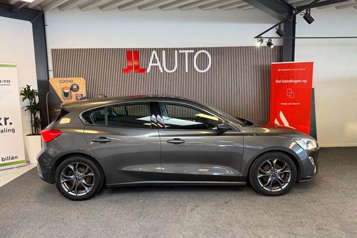 Grå Ford Focus fra 2018