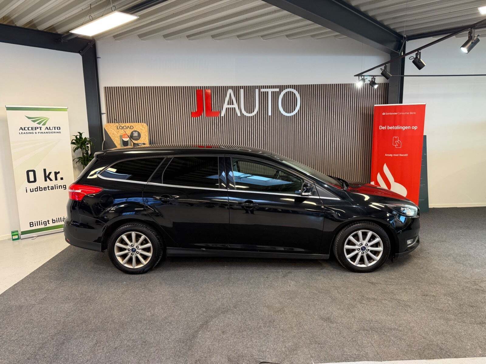 Sort Ford Focus fra 2016