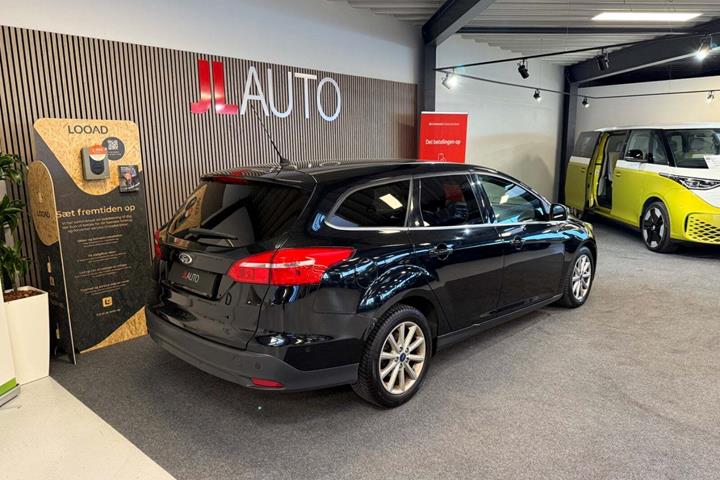Sort Ford Focus fra 2016