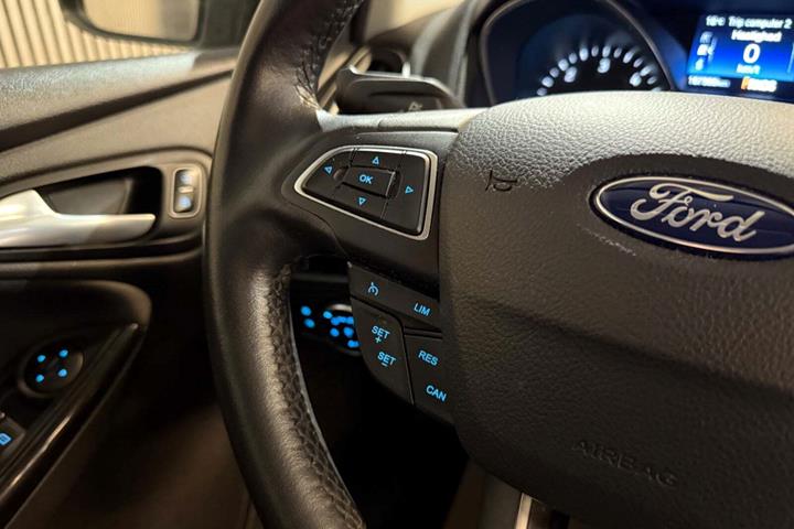 Sort Ford Focus fra 2016